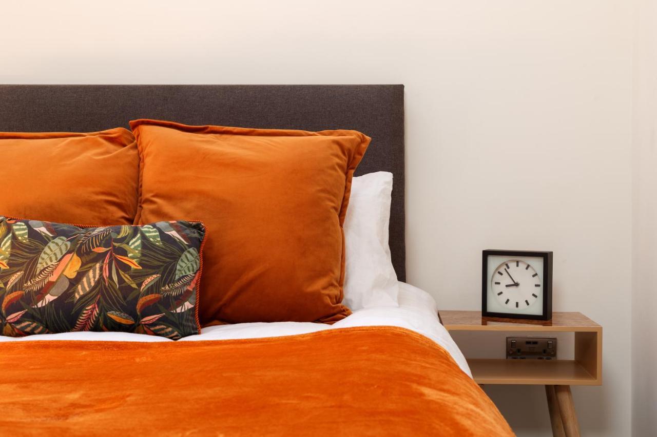 Stylish Penthouse With Outside Balcony! Apartment Bradford (West Yorkshire)