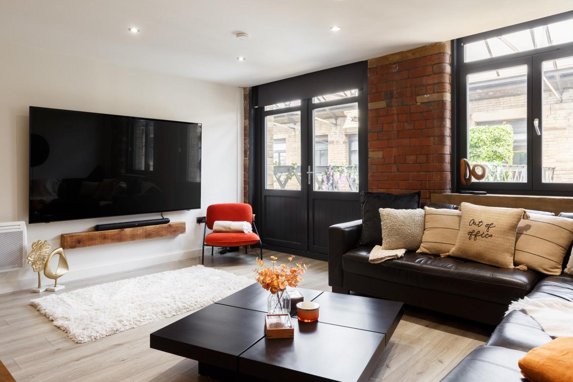 Stylish Penthouse With Outside Balcony! Bradford (West Yorkshire)